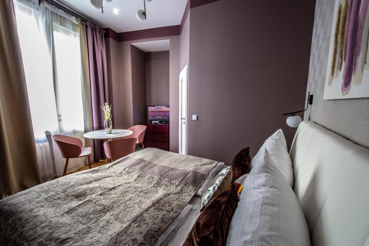 Colorful Day In Prague Design Apartments Ngoại thất bức ảnh