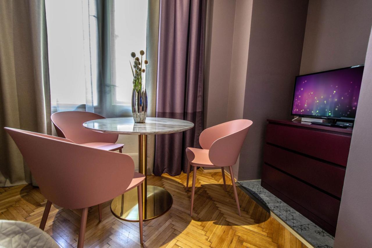 Colorful Day In Prague Design Apartments Ngoại thất bức ảnh