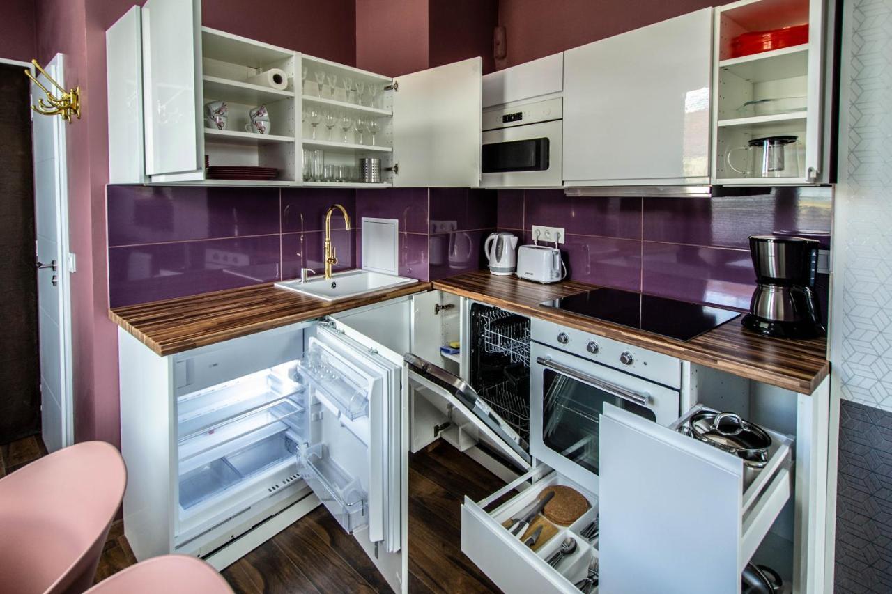 Colorful Day In Prague Design Apartments Ngoại thất bức ảnh
